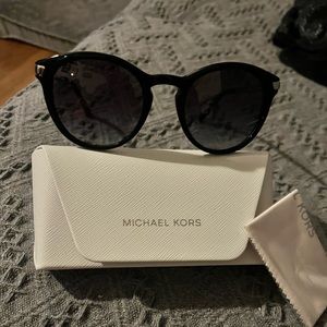 Never use sunglasses